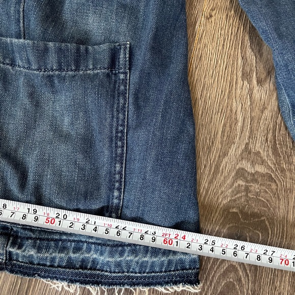 So slimming Chicos dark blue denim flowered NWT - Picture 10 of 11